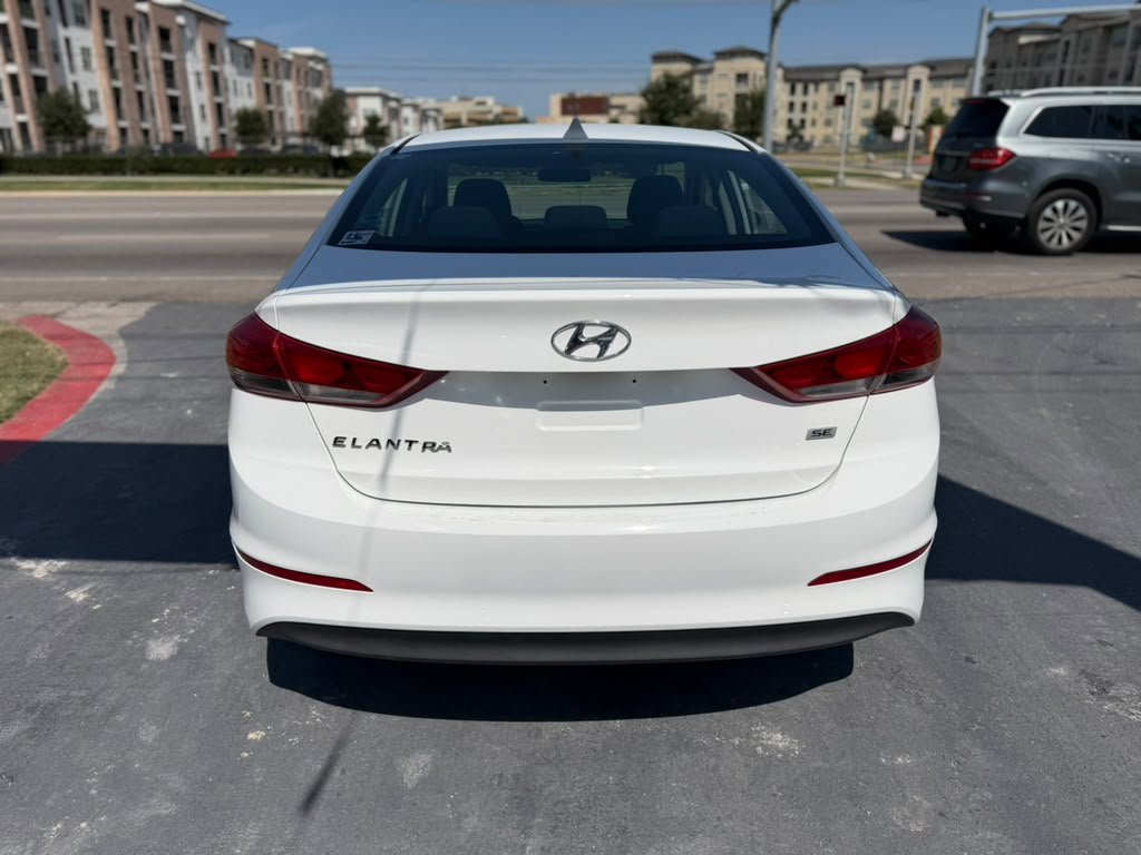 Used 2017 Hyundai Elantra SE FWD image 6