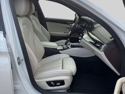 Used 2017 BMW 530i image 7