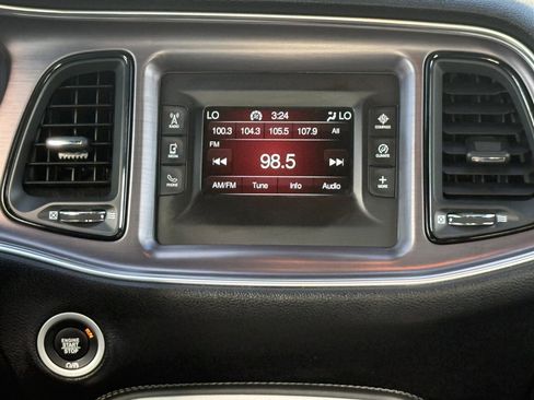 Used 2017 Dodge Challenger SXT image 16