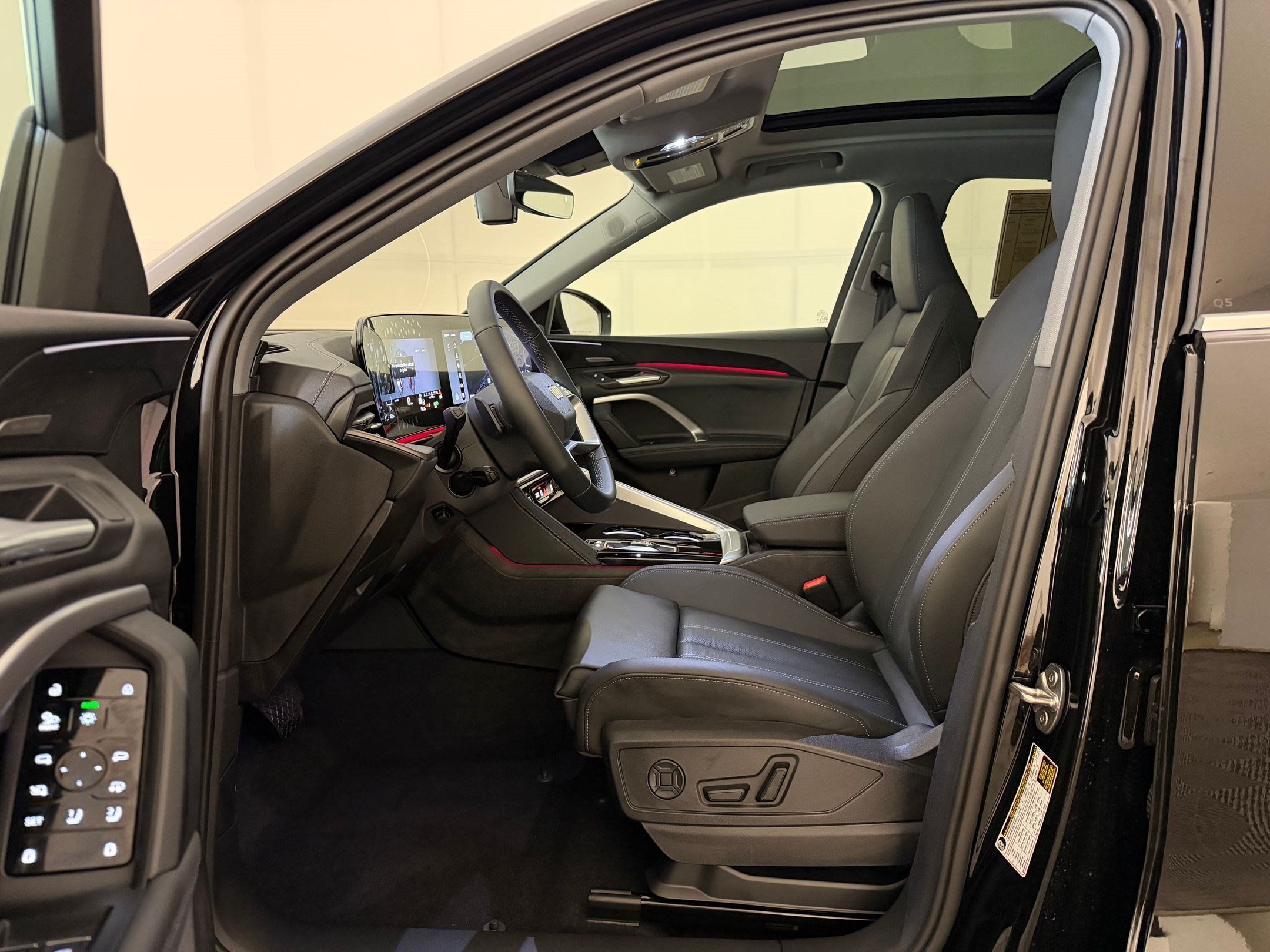 New 2026 Audi Q5 Premium Plus AWD/4WD image 5