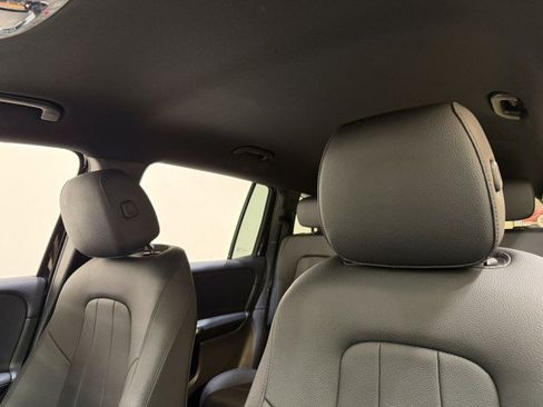 Used 2024 Mercedes-Benz GLB 250 image 16