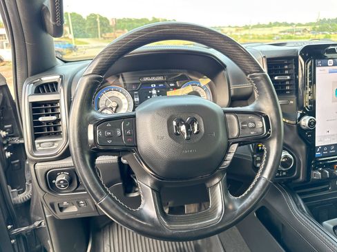 Used 2022 RAM 1500 Limited w/ Off-Road Group AWD/4WD image 14