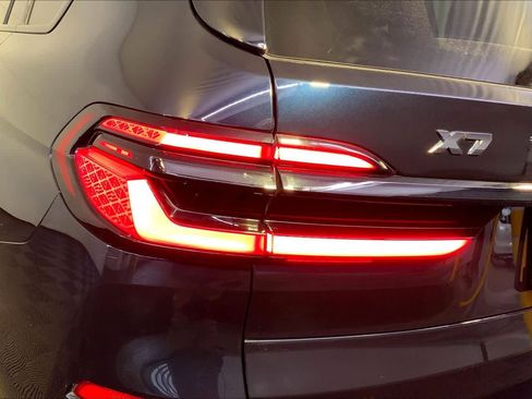 Used 2024 BMW X7 M60i w/ Executive Package image 30