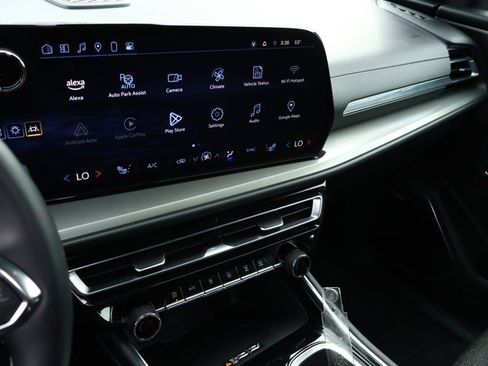 Certified 2024 Chevrolet Traverse LT w/ Enhanced Driving Package image 20