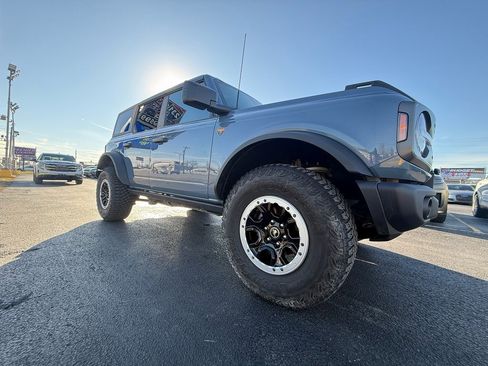 Used 2023 Ford Bronco Badlands w/ Sasquatch Package image 1