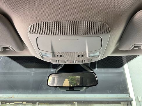 Used 2022 Ford Edge SE w/ Black Appearance Package image 15