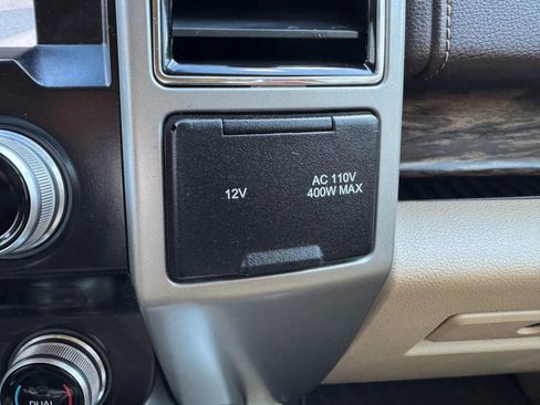 Used 2018 Ford F150 Lariat w/ Equipment Group 502A Luxury image 19