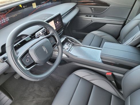 New 2025 Lincoln Nautilus Premier w/ Jet Appearance Package image 11