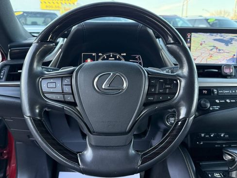 Used 2019 Lexus ES 350 w/ Premium Package FWD image 11