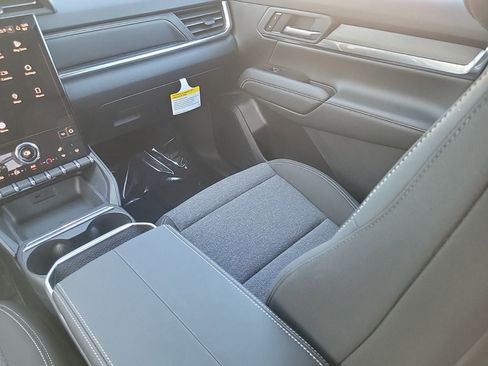 New 2026 GMC Terrain Elevation w/ Technology Package II AWD/4WD image 12
