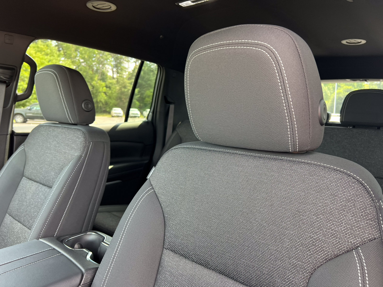 New 2027 Chevrolet Traverse LT AWD/4WD image 11