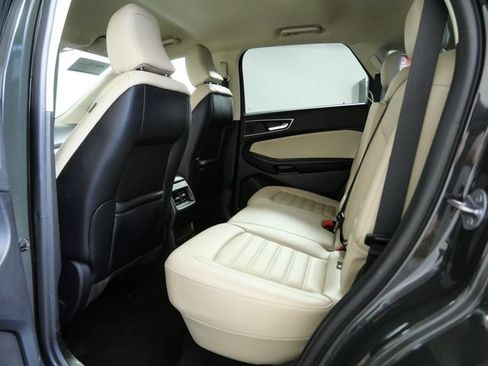 Certified 2024 Ford Edge SEL w/ Convenience Package AWD/4WD image 12