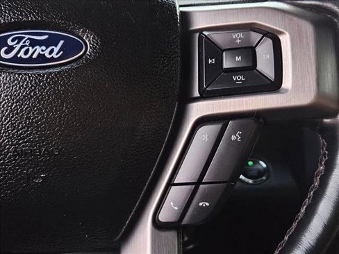 Used 2018 Ford F150 Platinum w/ Equipment Group 701A Luxury image 13