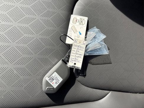 New 2026 Kia Carnival EX image 42