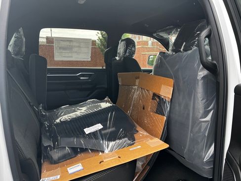 Used 2023 RAM 1500 Big Horn image 12