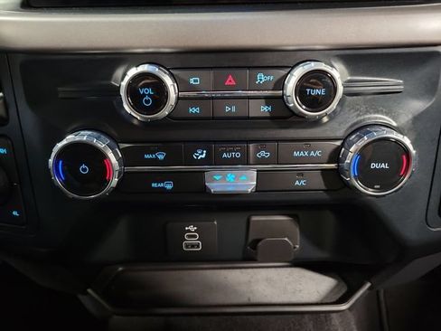 Used 2025 Ford F150 XLT w/ Equipment Group 301A Standard AWD/4WD image 15