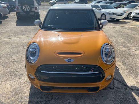 Used 2017 MINI Cooper S image 5