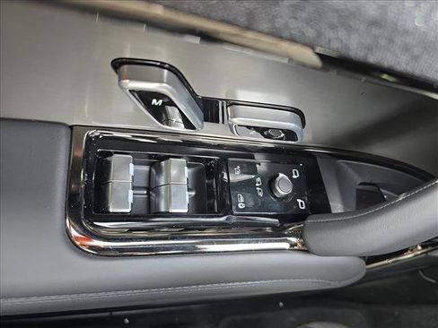 New 2026 Land Rover Range Rover Sport Dynamic SE AWD/4WD image 26