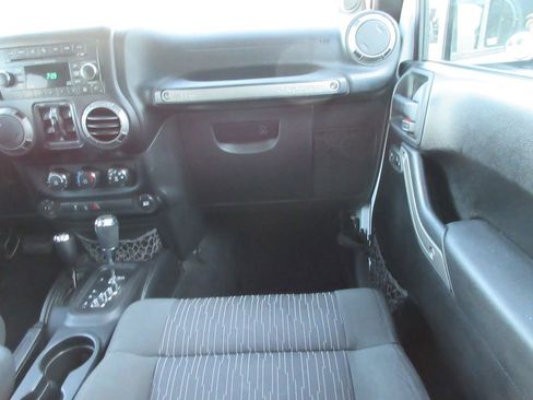 Used 2012 Jeep Wrangler Unlimited Sport image 18