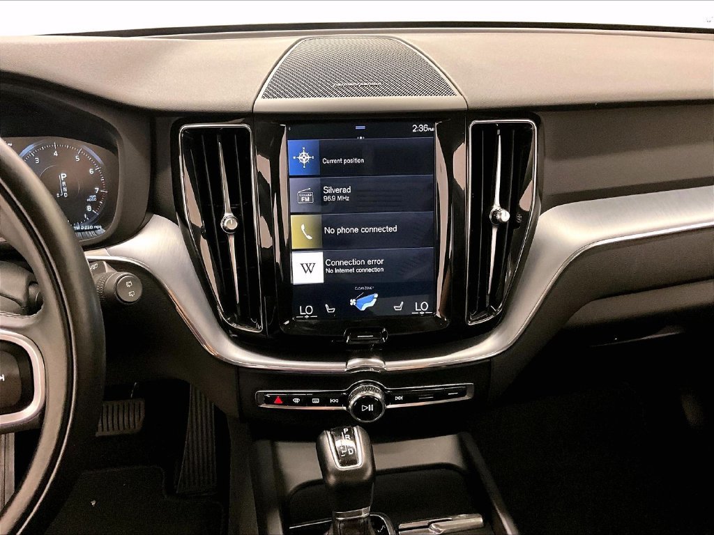 Used 2019 Volvo XC60 T6 Momentum w/ Multimedia Package AWD/4WD image 15