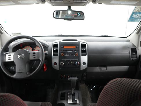 Used 2012 Nissan Frontier PRO-4X AWD/4WD image 14