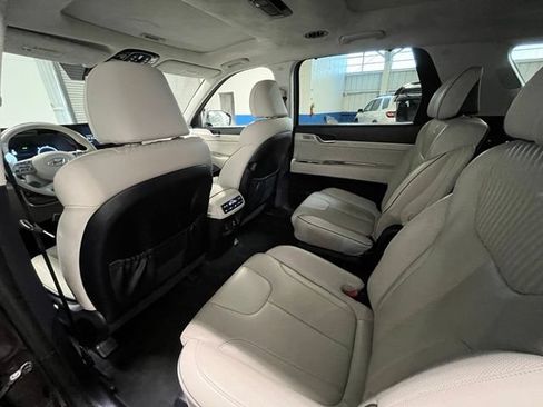 Used 2024 Hyundai Palisade Calligraphy AWD/4WD image 14