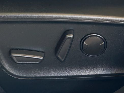 Used 2021 Ford Escape SE w/ Convenience Package AWD/4WD image 19