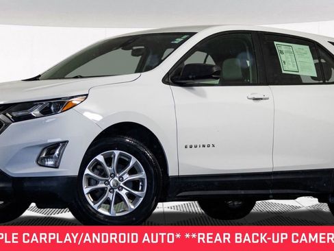 Used 2020 Chevrolet Equinox LS image 2