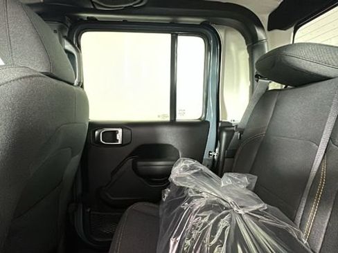 New 2026 Jeep Gladiator Sport image 12