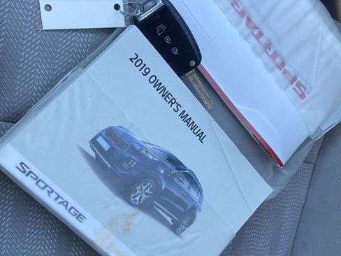 Used 2019 Kia Sportage LX image 24
