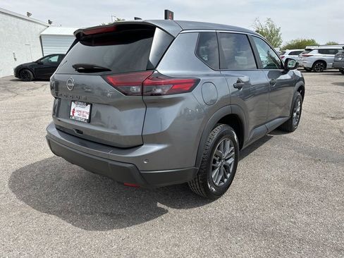 Used 2024 Nissan Rogue S image 7