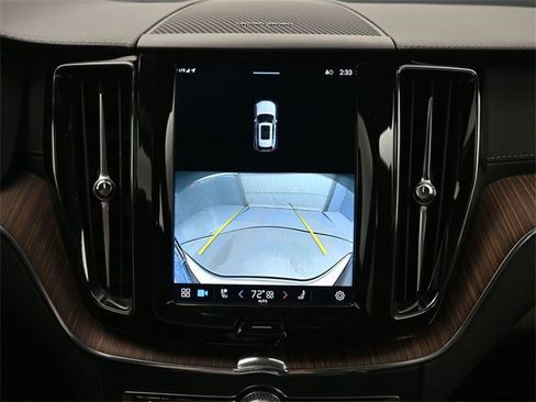 Used 2022 Volvo XC60 B5 Inscription image 22