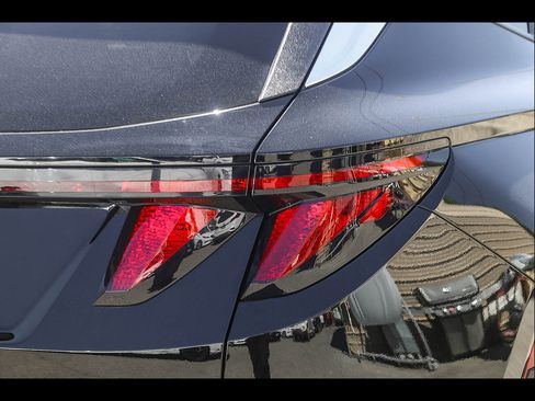 Certified 2025 Hyundai Tucson SEL FWD image 12