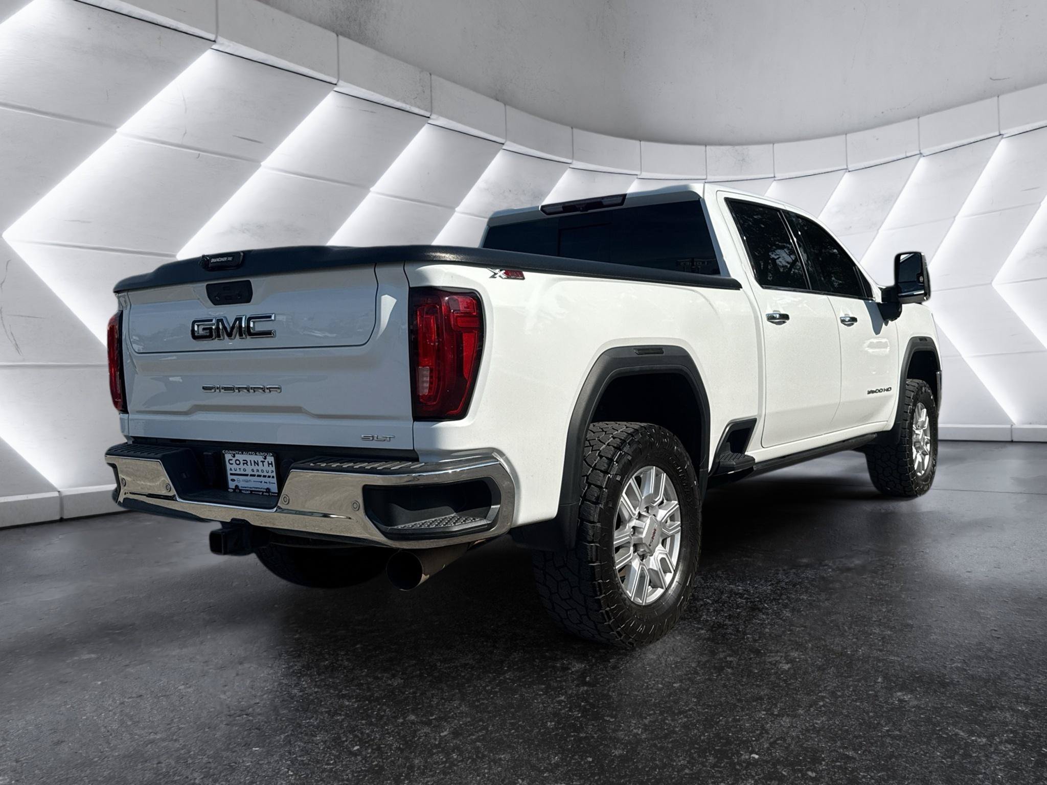 Used 2021 GMC Sierra 2500 SLT w/ SLT Premium Package AWD/4WD image 7