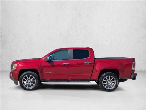Used 2019 GMC Canyon Denali image 9