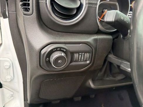 Used 2022 Jeep Wrangler Unlimited Sahara w/ LED Lighting Group image 17