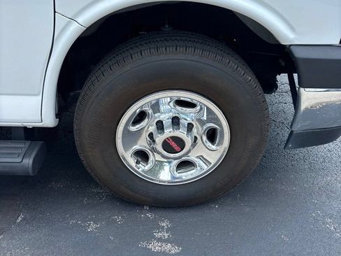 Used 2024 GMC Savana 3500 LT w/ LT Preferred Equipment Group RWD image 10