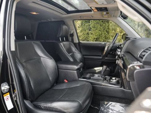 Used 2018 Toyota 4Runner Limited AWD/4WD image 37