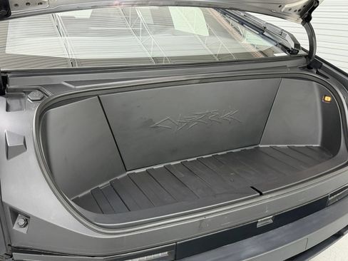 Used 2025 Tesla Cybertruck 2WD Crew Cab image 43