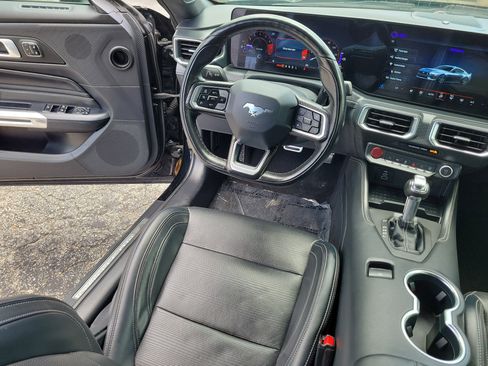 Used 2024 Ford Mustang Premium image 11