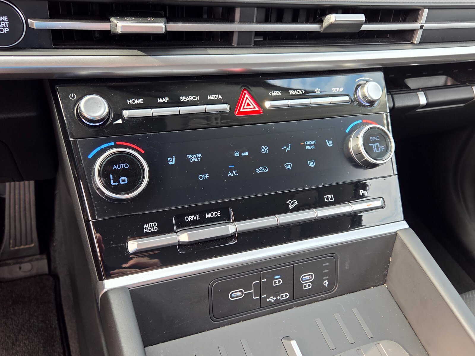 Certified 2026 Hyundai Santa Fe SEL FWD image 22