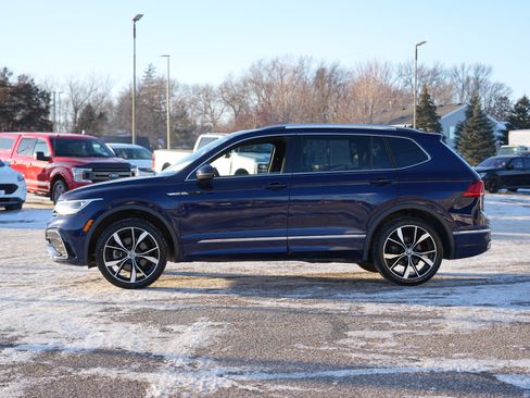 Used 2023 Volkswagen Tiguan SEL R-Line image 7