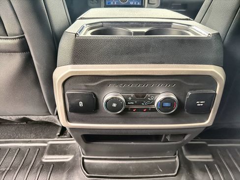 Used 2024 Ford Expedition Limited AWD/4WD image 35