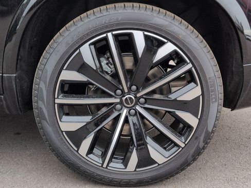 New 2026 Volvo XC90 T8 Ultra w/ Protection Package Premier AWD/4WD image 16