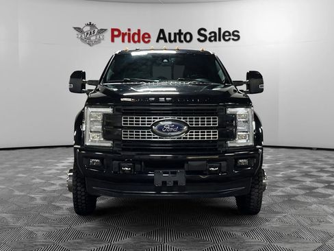 Used 2018 Ford F450 Platinum w/ Platinum Ultimate Package image 2