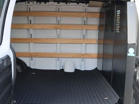 Used 2024 Chevrolet Express 2500 w/ Driver Convenience Package image 17