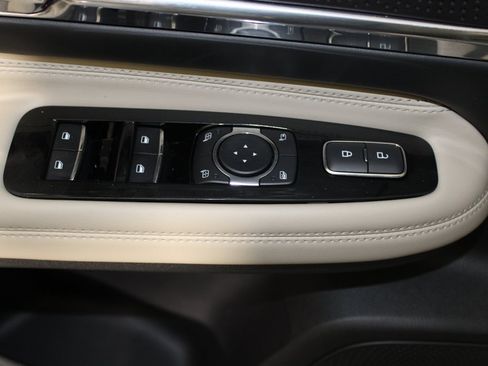 Used 2025 Lincoln Corsair Grand Touring image 21