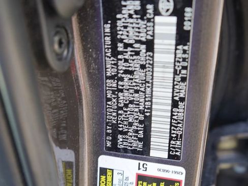 Used 2018 Toyota Camry LE FWD image 9