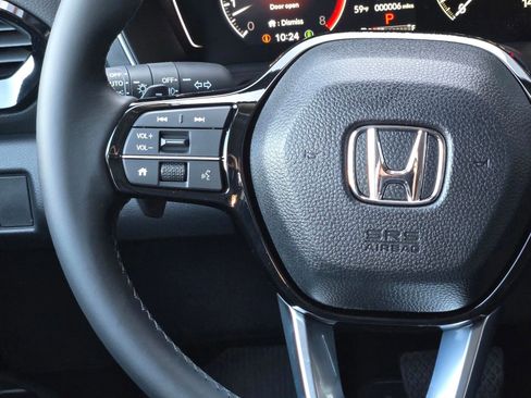 New 2025 Honda Pilot Touring image 15