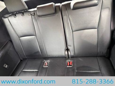 Used 2023 Toyota Highlander XLE AWD/4WD image 24